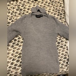 Cut out mock neck grey sweater